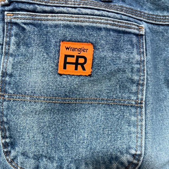 Wrangler FR Riggs workwearRelaxed Medium Wash Jeans 42x30 - Picture 12 of 16